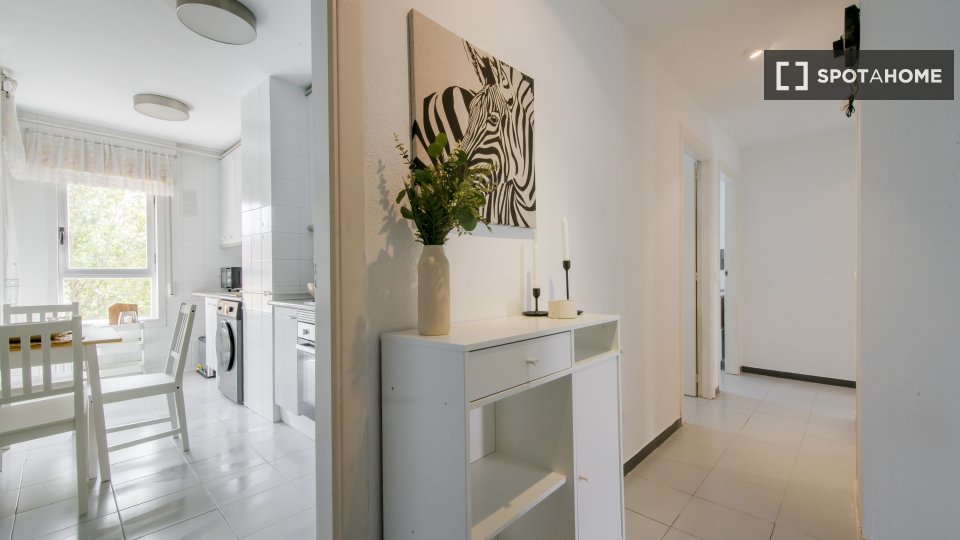 Double room Madrid, 5 beds — photo 47