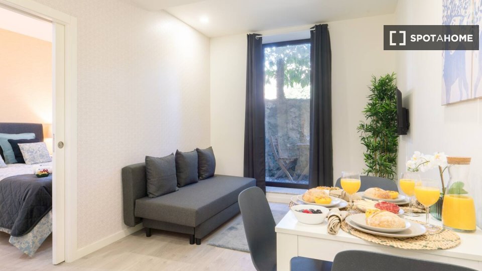 Apartment Porto, 1 bed — photo 1