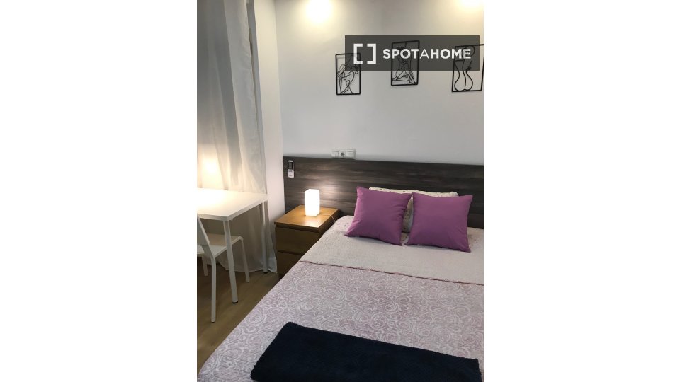 Double room Madrid, 4 beds, 70m² — photo 22