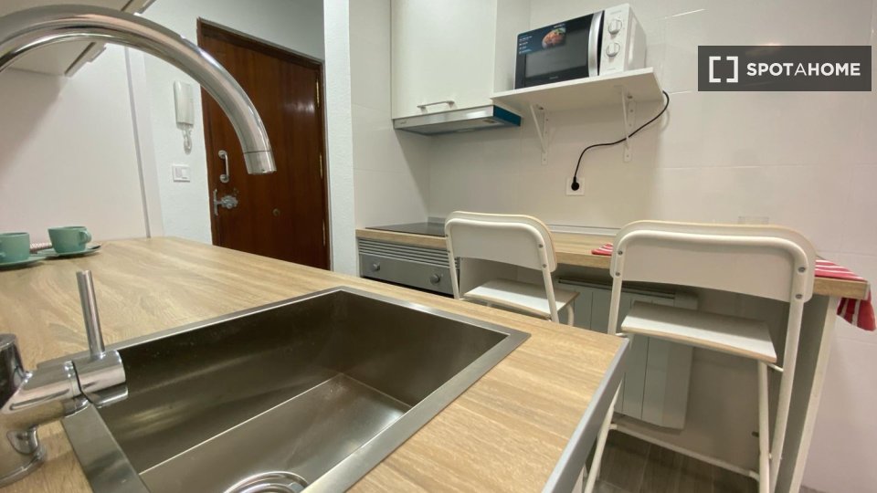 Double room Madrid, 4 beds — photo 22