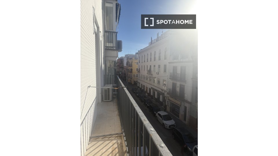 Apartment Seville, 1 bed, 64m² — photo 5