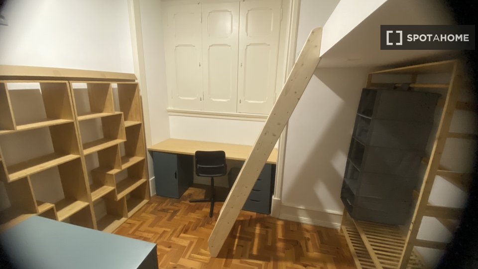 Apartment mono Lisbon — photo 16
