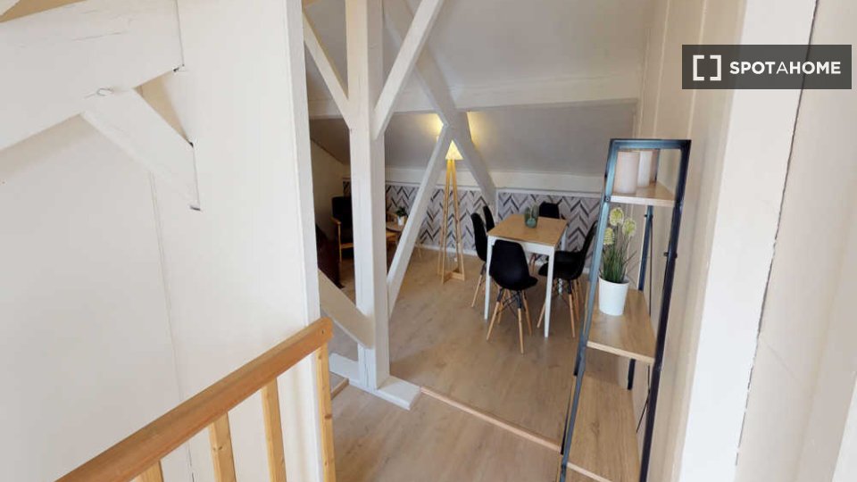 Double room Paris, 5 beds, 120m² — photo 13