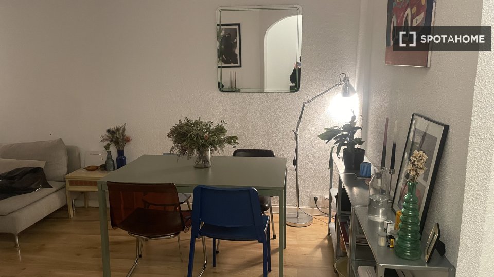 Double room Madrid, 1 bed, 80m² — photo 6