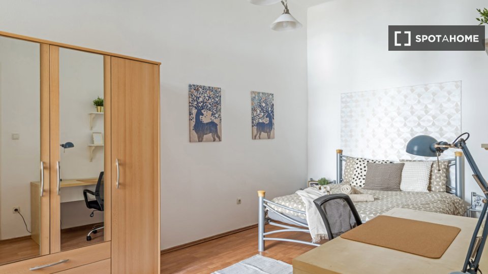 Double room Budapest, 3 beds, 80m² — photo 4