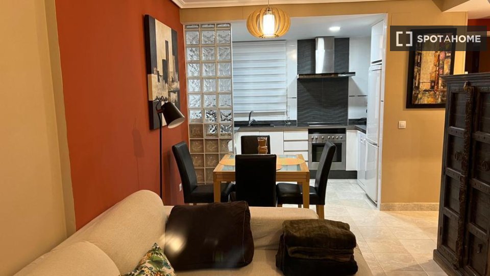 Apartment Alicante, 2 beds, 92m² — photo 4