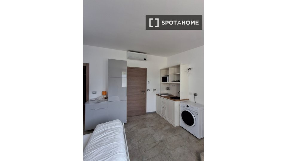 Apartment mono Milan — photo 14