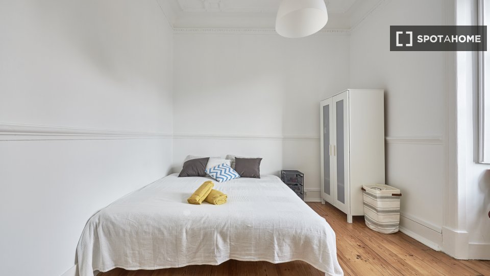 Double room Lisbon, 7 beds, 110m² — photo 42