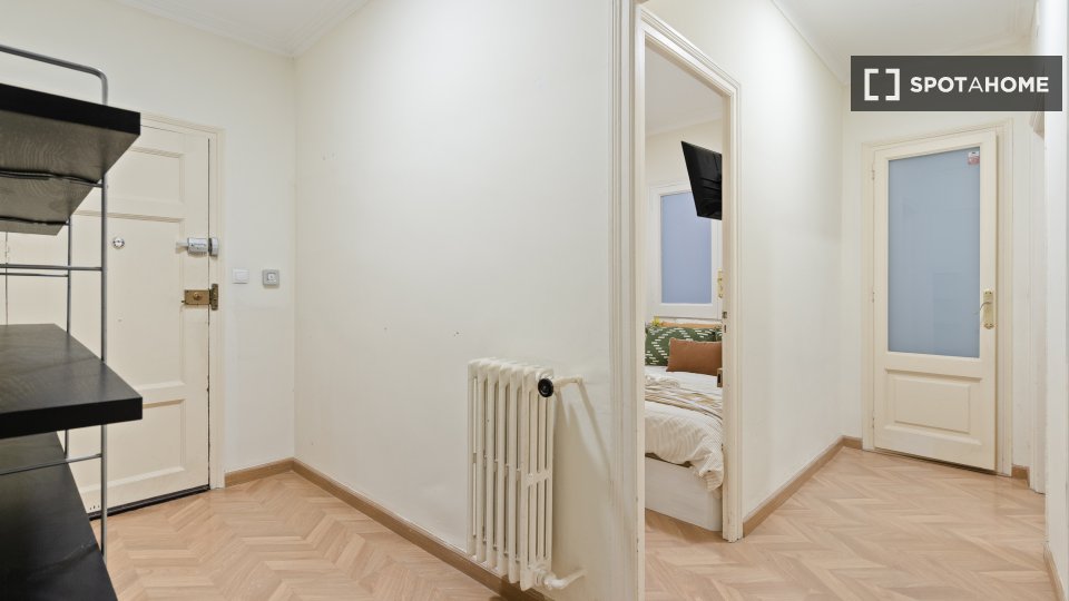 Double room Barcelona, 8 beds, 150m² — photo 42