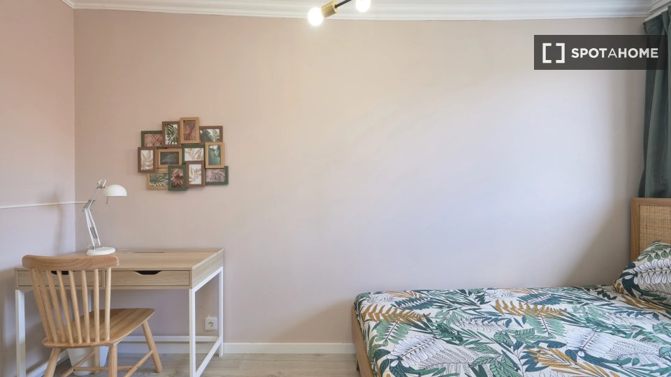 Double room Lisbon, 11 beds — photo 9