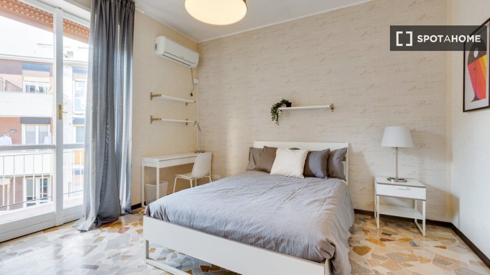 Double room Milan, 2 beds, 70m² — photo 16