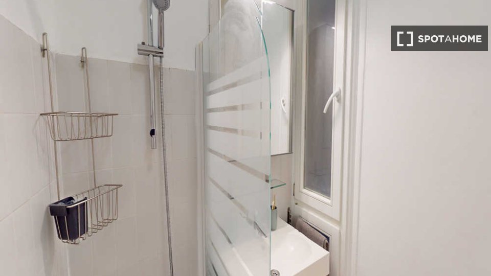 Double room Paris, 4 beds, 60m² — photo 14
