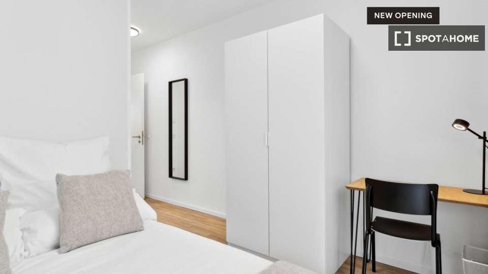 Double room Leipzig, 4 beds, 91m² — photo 8