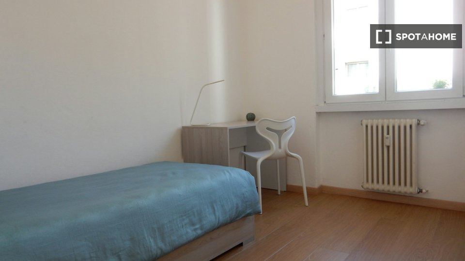 Double room Trento, 3 beds — photo 1