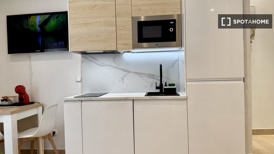 Apartment mono Madrid, 37m² — photo 2