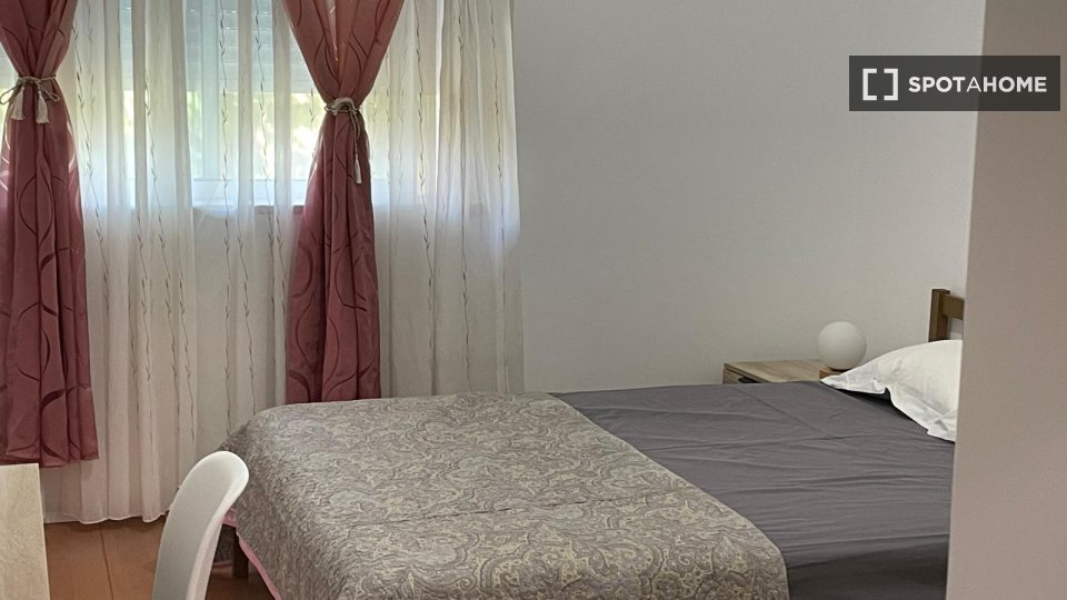 Double room Lisbon, 4 beds, 125m² — photo 40