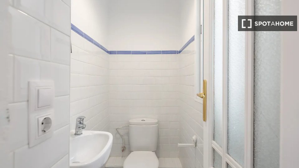 Double room Valencia, 5 beds — photo 4