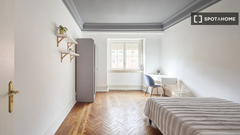 Double room Lisbon, 7 beds — photo 10