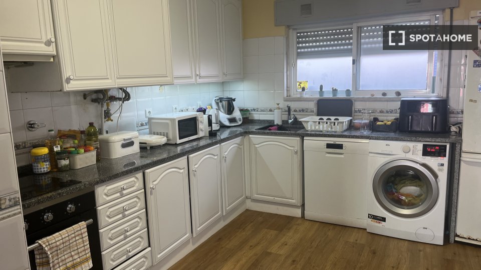Double room Lisbon, 4 beds, 150m² — photo 10