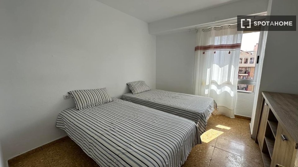 Apartment Valencia, 3 beds, 100m² — photo 13