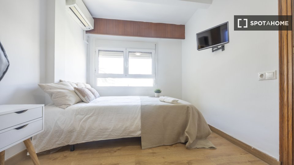 Chambre double Valence, 5 chambres, 130m² — photo 6