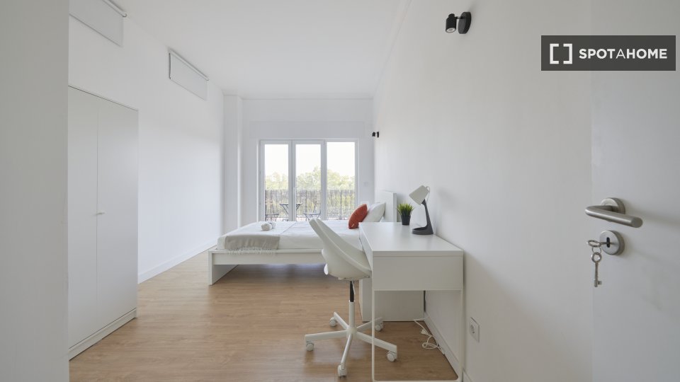 Double room Lisbon, 7 beds — photo 15