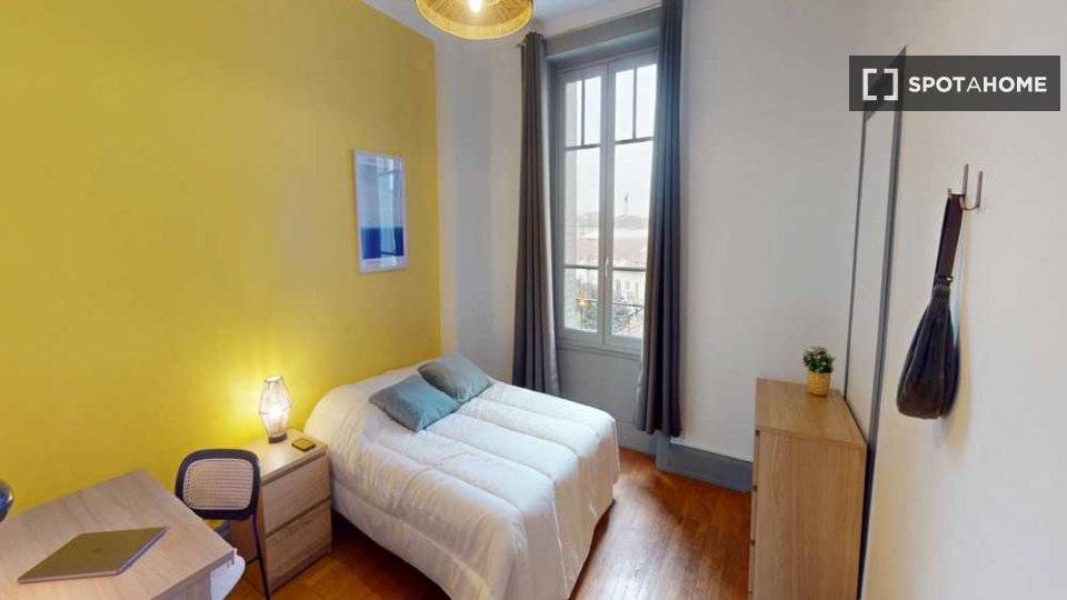 Camera doppia Lione, 5 camere, 120m² — foto 8