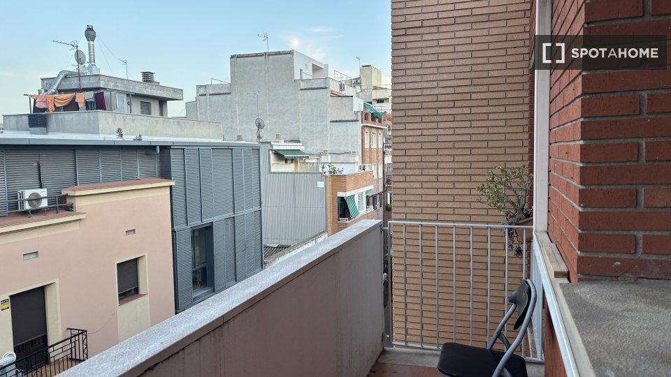 Apartment Barcelona, 2 beds, 67m² — photo 4