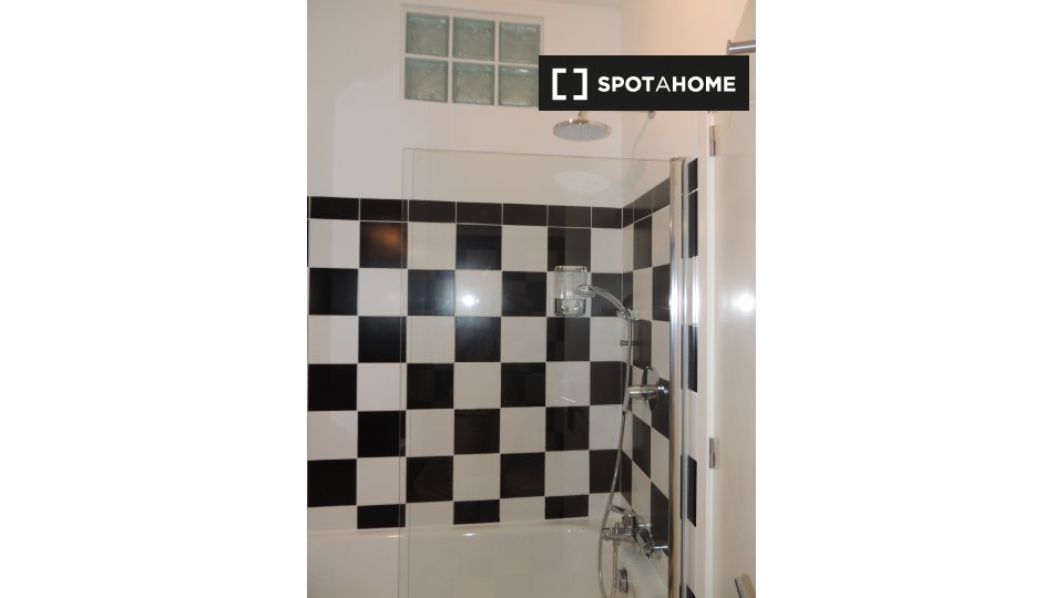 Apartment Porto, 1 bed, 50m² — photo 11