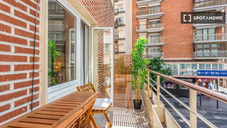 Double room Alicante, 8 beds, 200m² — photo 12