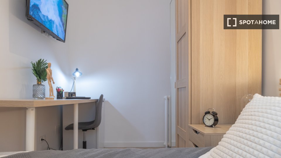 Double room Madrid, 5 beds — photo 5