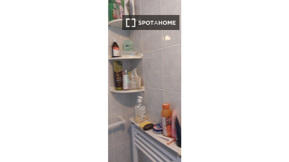 Double room London, 4 beds — photo 26