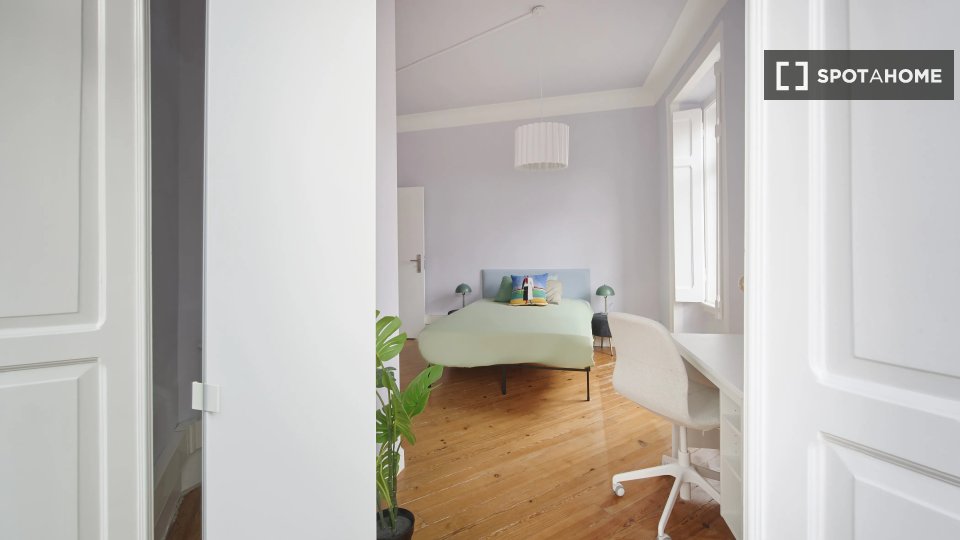 Double room Lisbon, 8 beds — photo 14