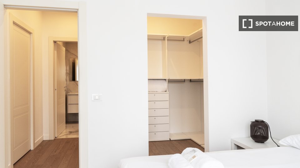 Apartment Milan, 1 bed, 59m² — photo 14