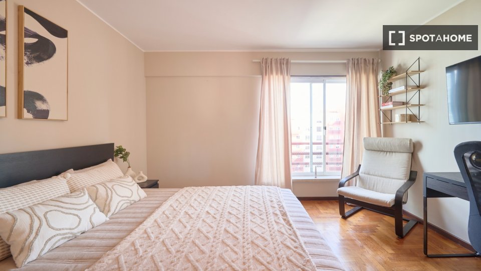 Double room Lisbon, 7 beds — photo 2