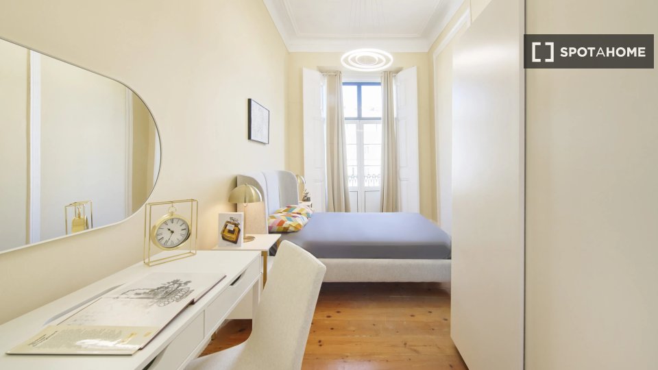 Double room Lisbon, 9 beds — photo 1