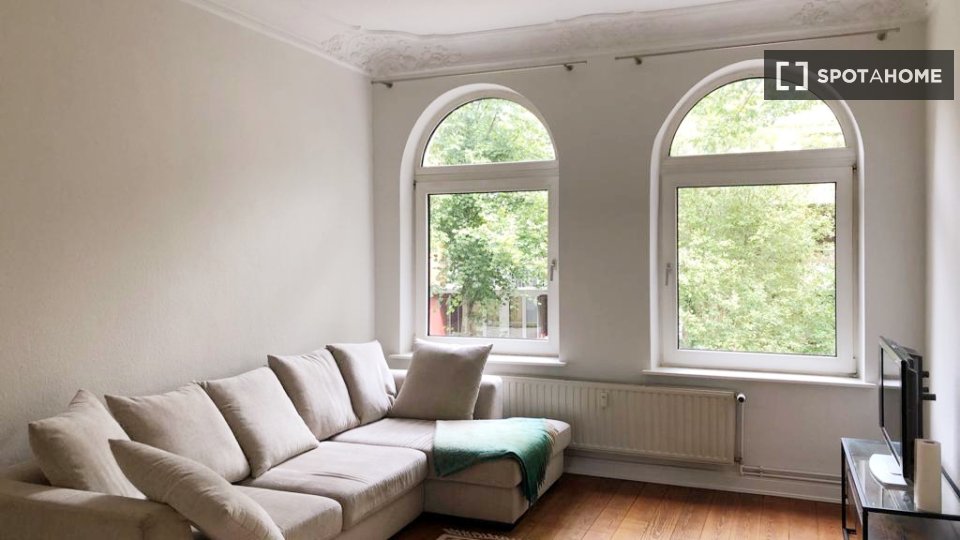 Apartment Hamburg, 2 beds, 85m² — photo 15