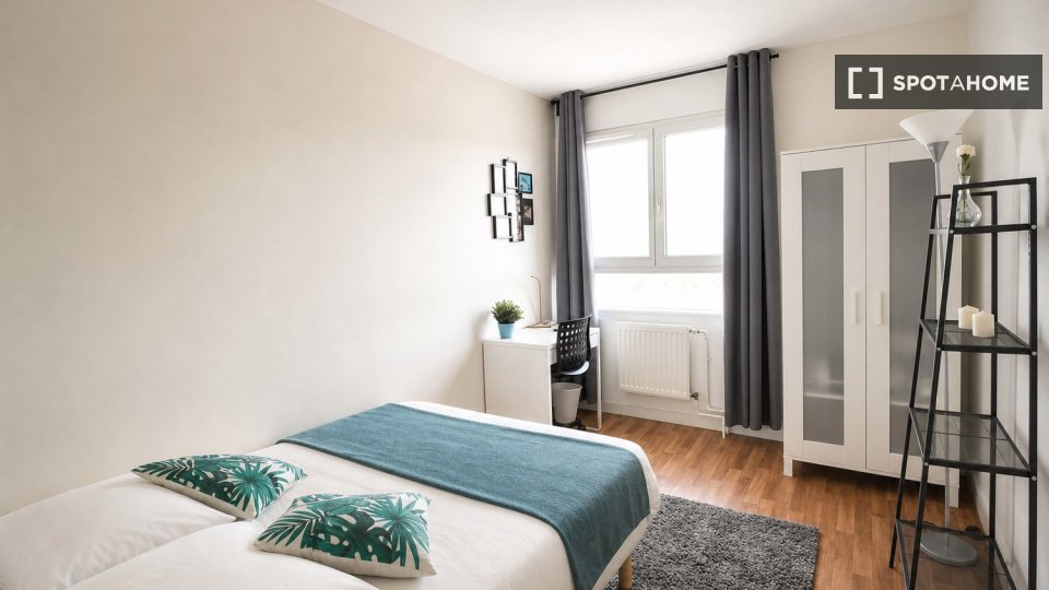 Chambre double Paris, 4 chambres — photo 33