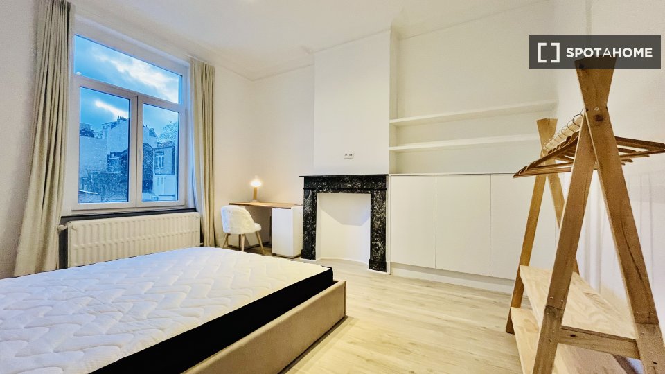 Double room Brussels, 8 beds — photo 16