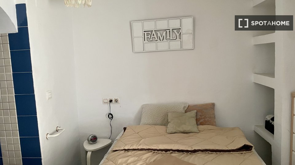 Habitación en piso compartido en alquiler en Álora.