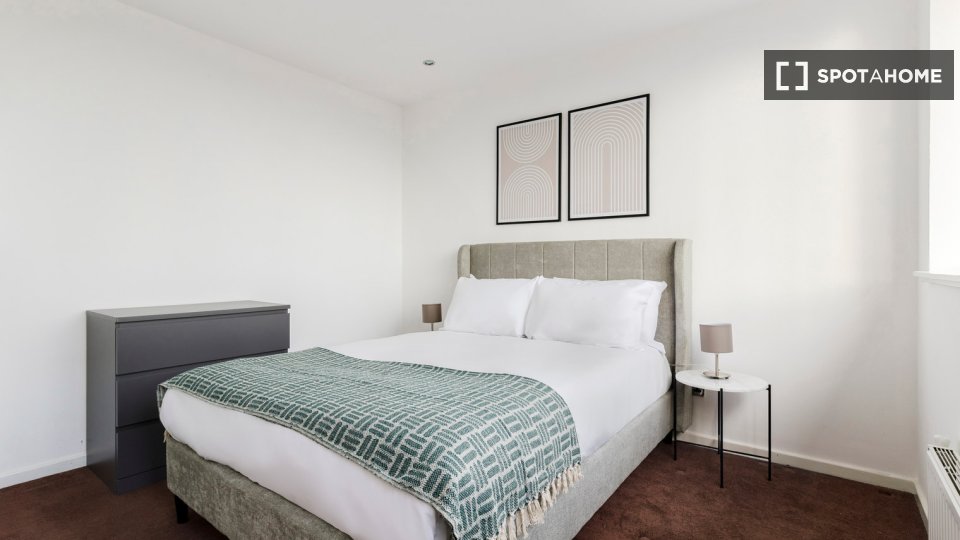 Apartment London, 2 beds — photo 4