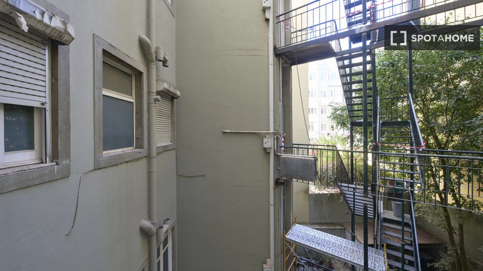 Double room Lisbon, 10 beds — photo 3