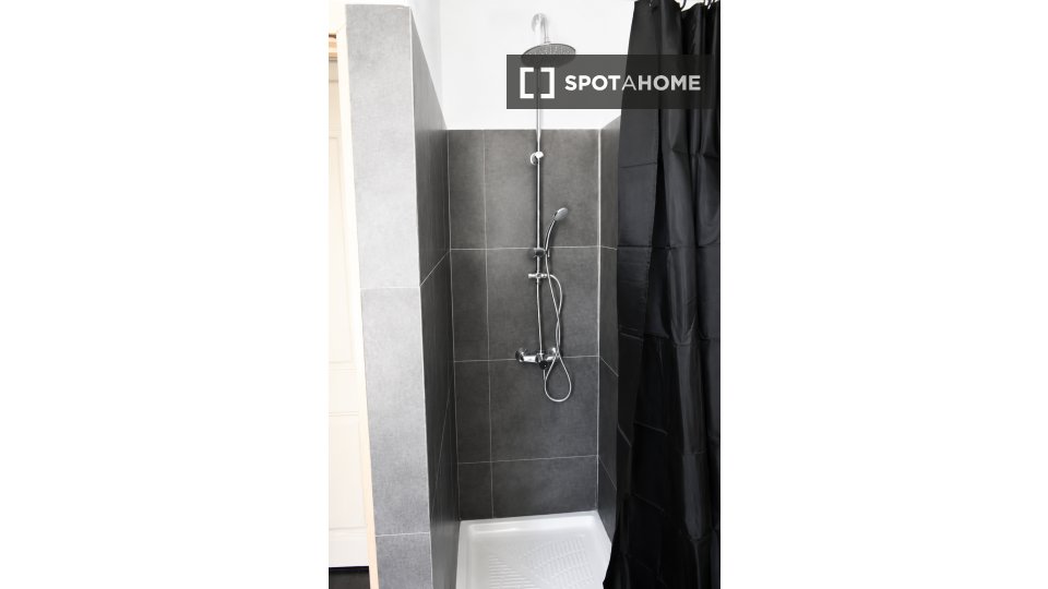 Double room Lisbon, 8 beds — photo 13