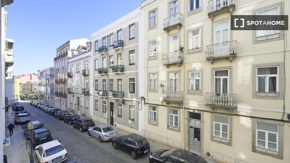 Double room Lisbon, 8 beds — photo 5