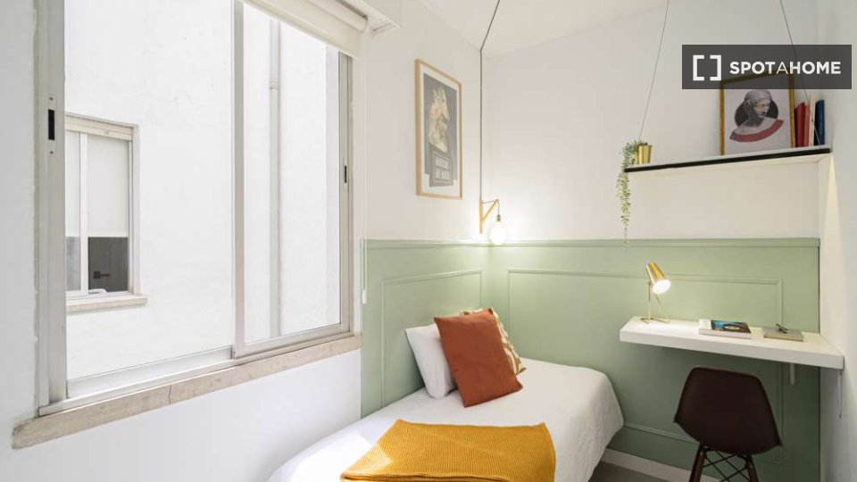 Double room Madrid, 67 beds — photo 9