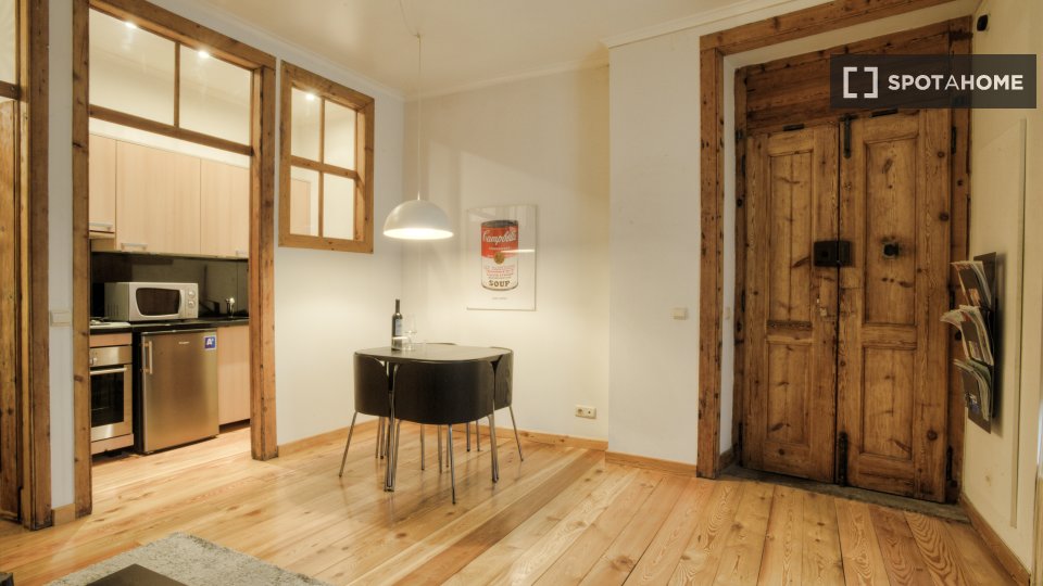 Apartment mono Lisbon, 55m² — photo 10