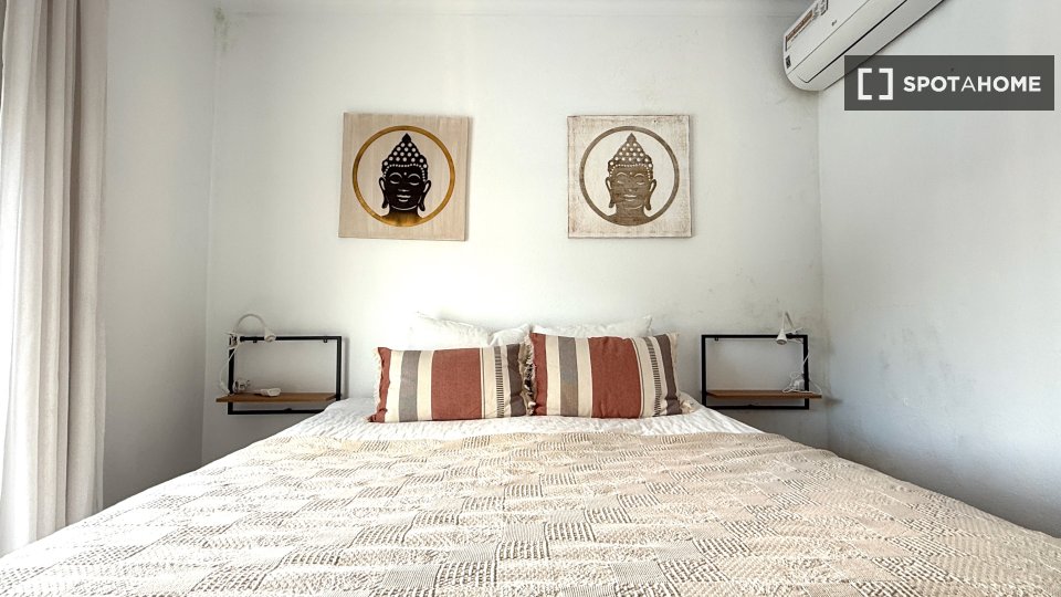 Apartment Malaga, 4 beds, 140m² — photo 8