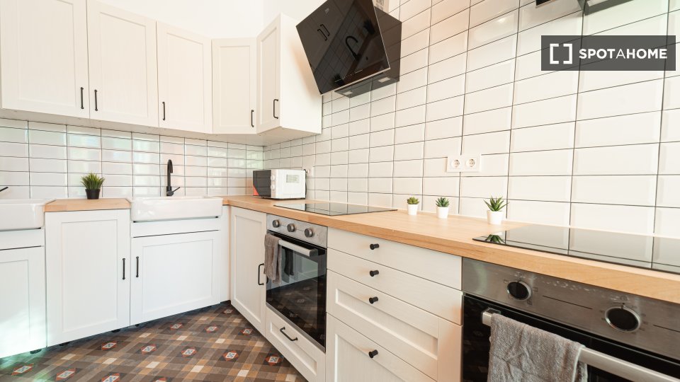 Double room Barcelona, 10 beds, 180m² — photo 10