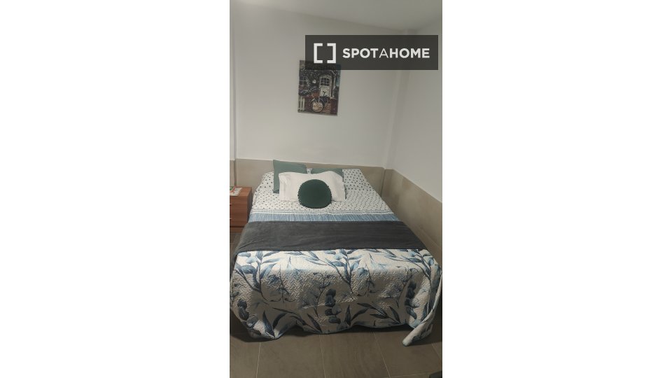 Double room Valencia, 4 beds, 140m² — photo 35