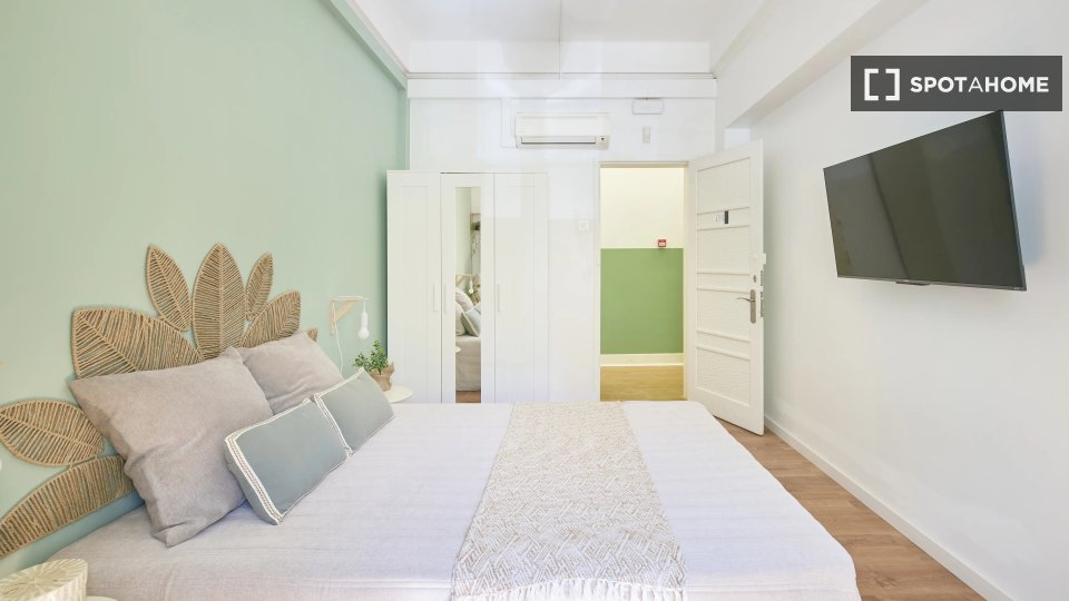 Double room Lisbon, 9 beds — photo 3